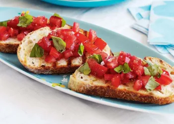 Bruschettas de tomate e manjericão