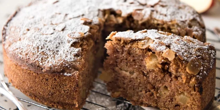 Bolo de maçã e chocolate húmido e fofo