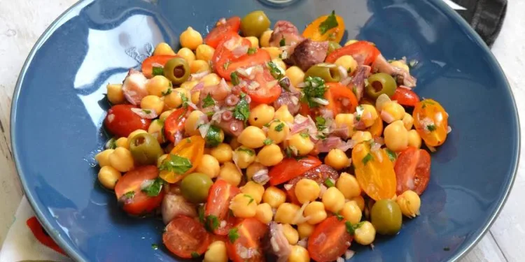 Salada de polvo com grão