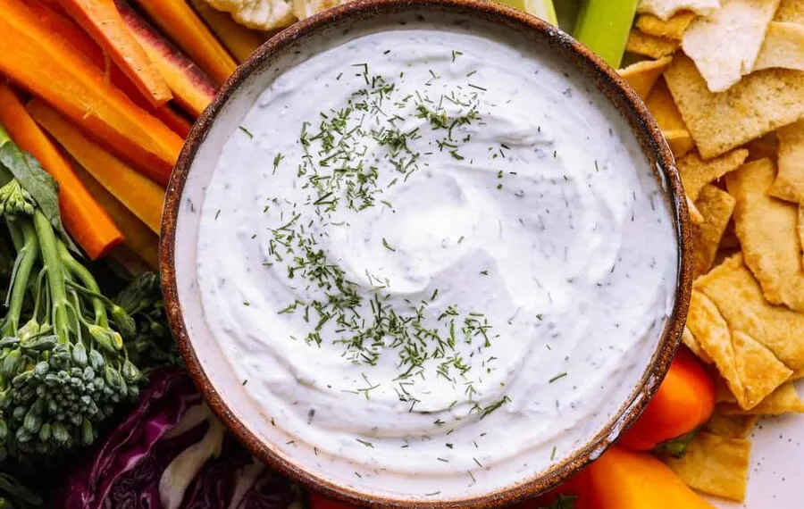 Molho de iogurte fácil e delicioso