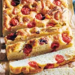 Focaccia de tomate, alho e alecrim
