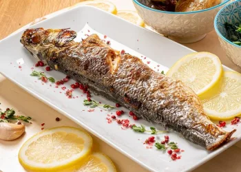 Robalo grelhado com molho verde