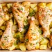 Coxas de frango no forno com batatas