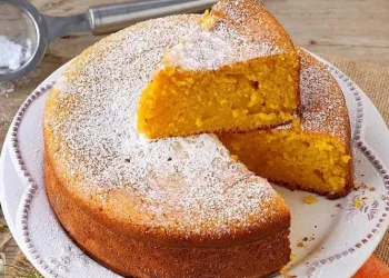 Bolo de iogurte e cenoura
