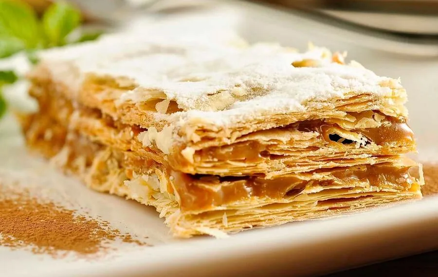 Mil folhas de doce de leite fácil e delicioso