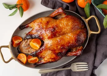 Pato assado no forno suculento