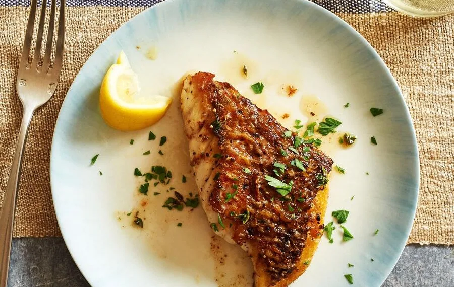 Filetes de red fish fáceis e deliciosos