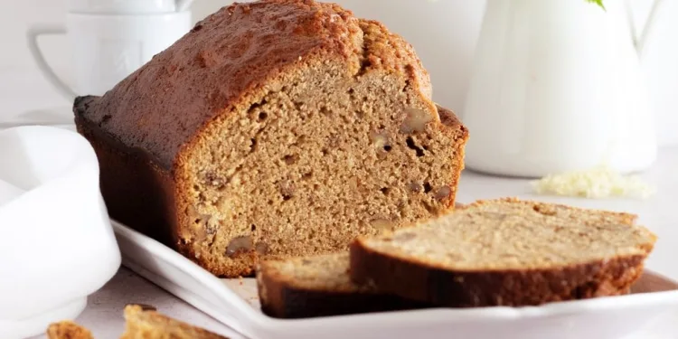Bolo de café e canela