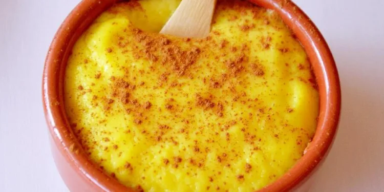 Leite creme com canela