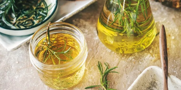 Azeite aromatizado com alecrim