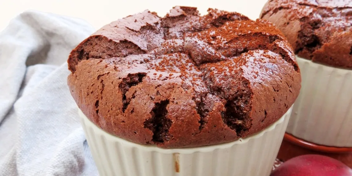 Souflé de chocolate simples e delicioso
