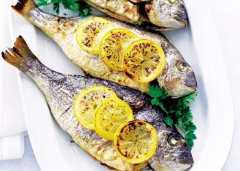 Robalo no forno com limão