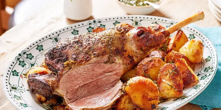 Perna de borrego assada no forno à alentejana