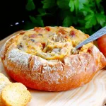 Pão recheado com queijo, farinheira e cogumelos