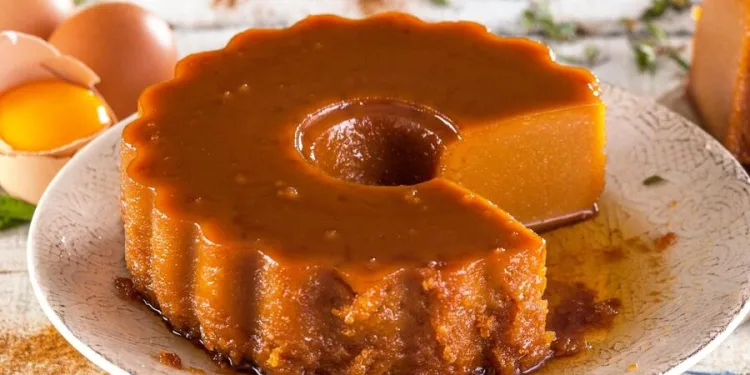 Pudim de Natal com gemas e vinho do Porto