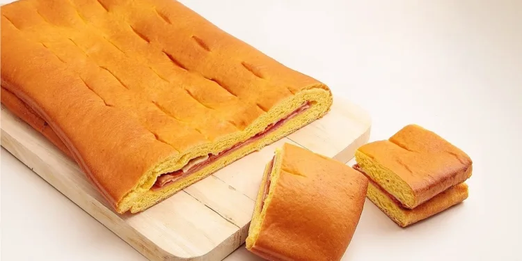 Bola de fiambre e queijo fácil e deliciosa