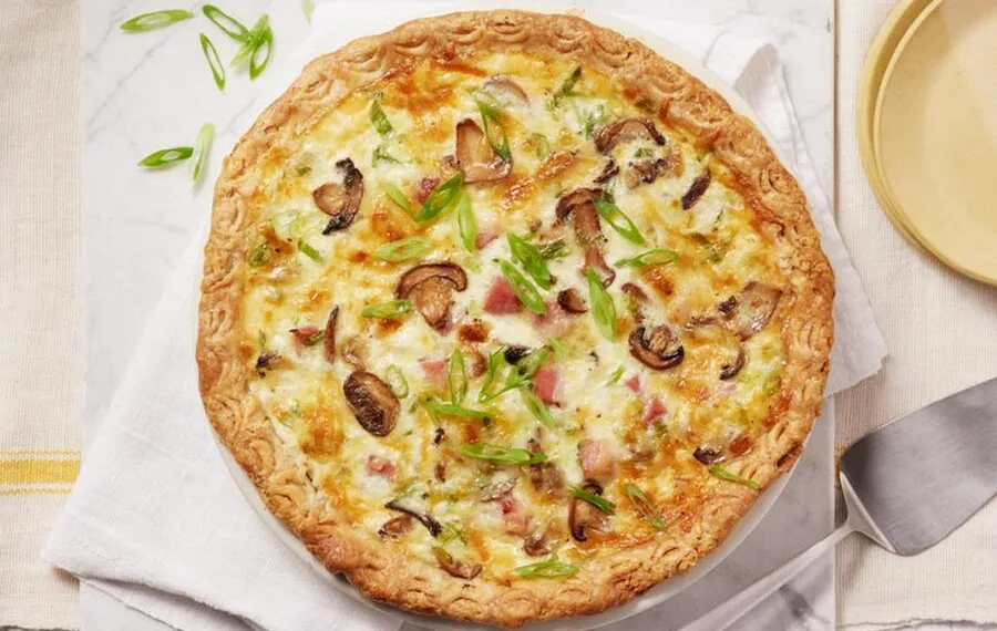 Quiche de atum, milho e cogumelos