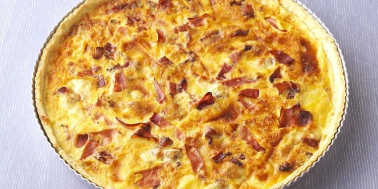Quiche de alho francês e bacon