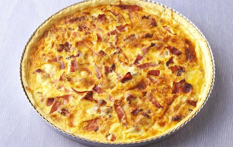 Quiche de alho francês e bacon