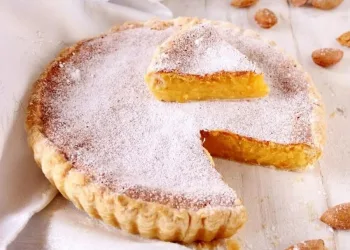 Tarte de feijão e amêndoa