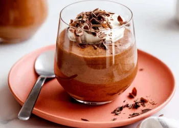 Mousse de chocolate com café