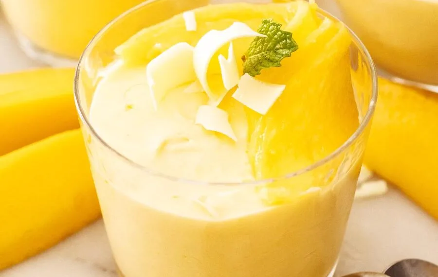 Mousse de manga com natas