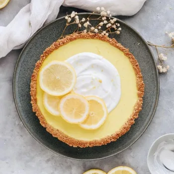 Tarte de limão com natas