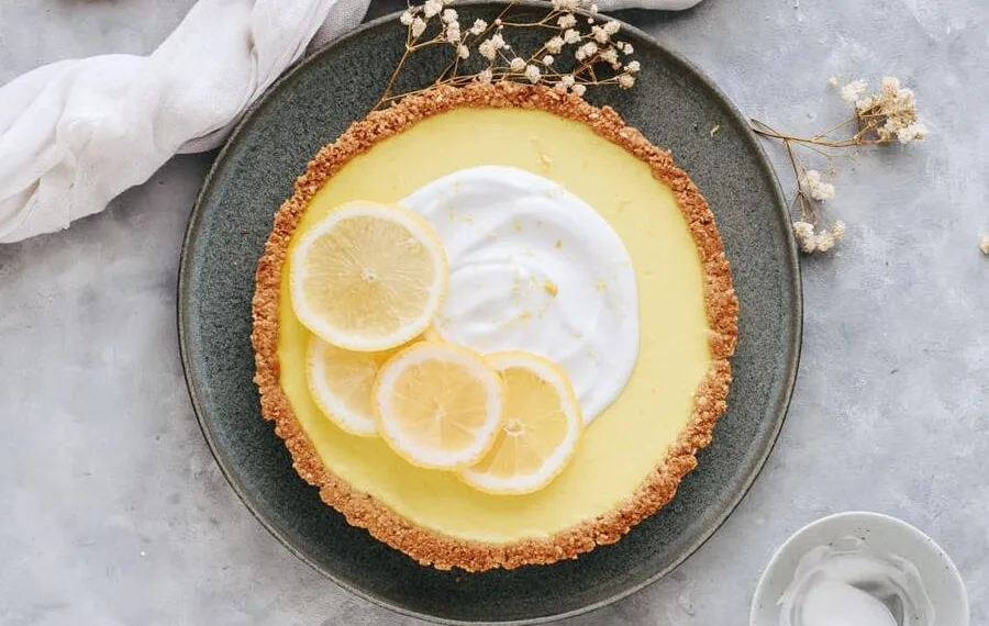 Tarte de limão com natas