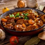 Carne de vaca com cogumelos