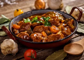 Carne de vaca com cogumelos