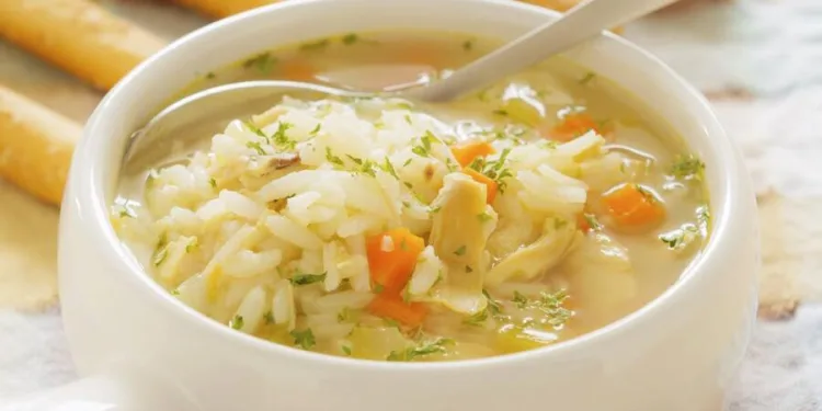 Canja de arroz à moda antiga