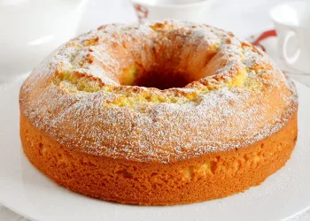 Bolo de azeite e canela