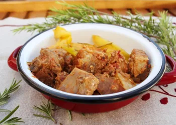 Entrecosto no tacho à portuguesa