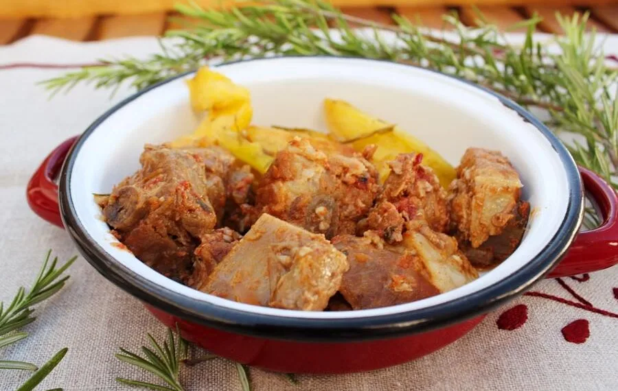 Entrecosto no tacho à portuguesa