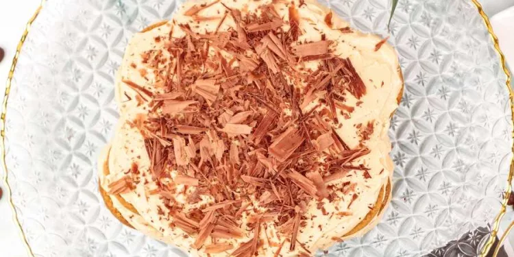 Bolo de bolacha com doce de leite