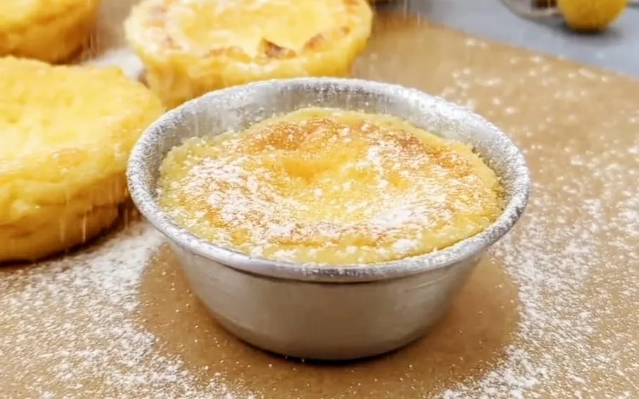 Queijadas com leite condensado
