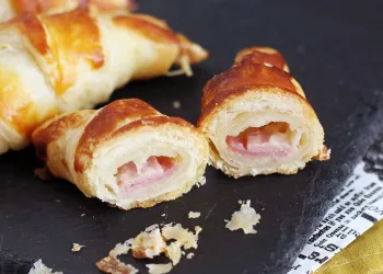 Croissants mistos no forno