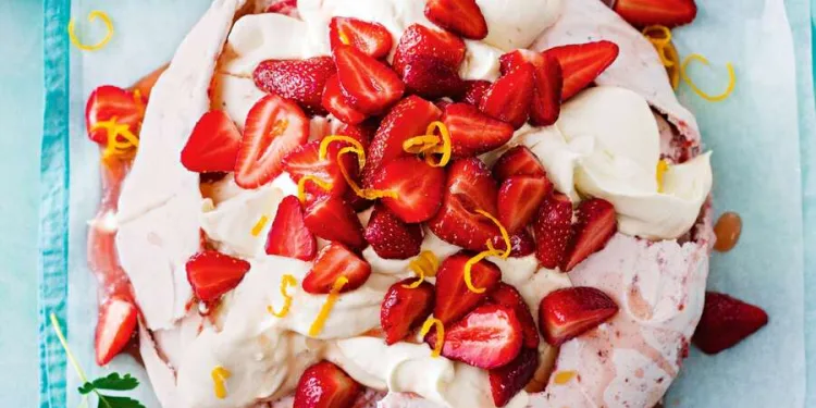 Pavlova de morango