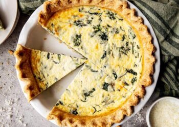 Quiche de espinafres e requeijão