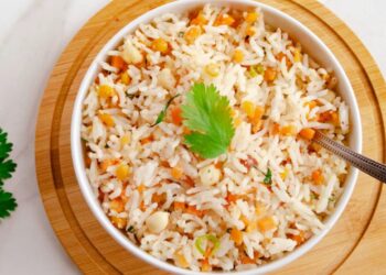 Arroz de cenoura simples e fácil