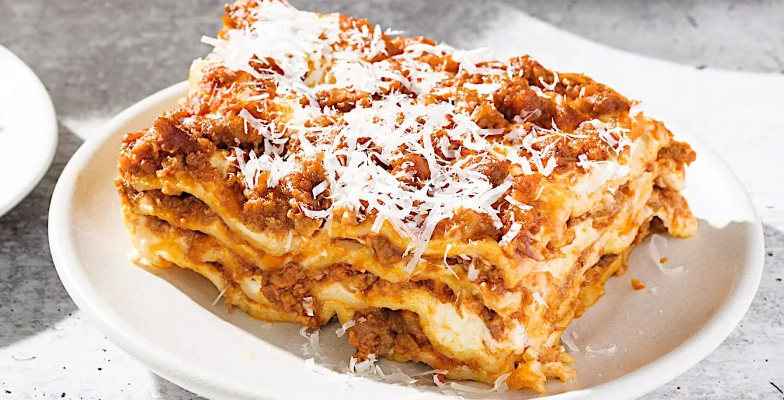 Lasanha à bolonhesa fácil e deliciosa