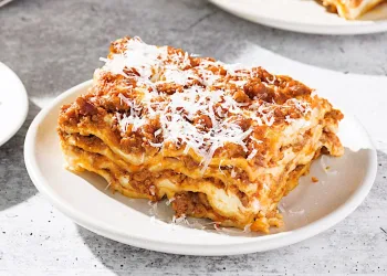 Lasanha à bolonhesa fácil e deliciosa