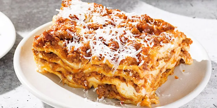 Lasanha à bolonhesa fácil e deliciosa