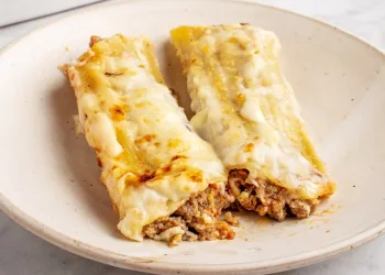 Canelones à bolonhesa simples e deliciosos