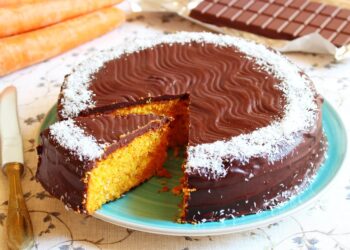 Bolo de cenoura fofo