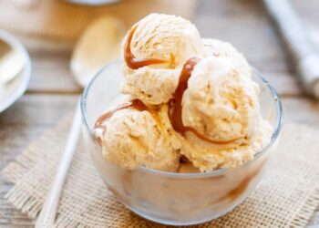 Gelado de caramelo salgado