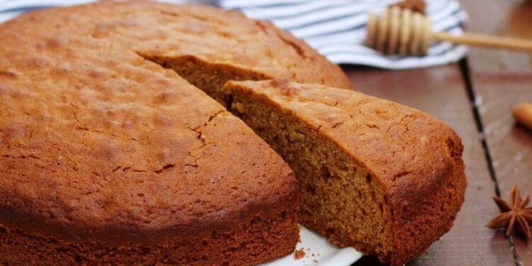 Bolo de azeite, mel e canela à portuguesa