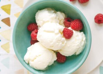 Gelado de iogurte natural