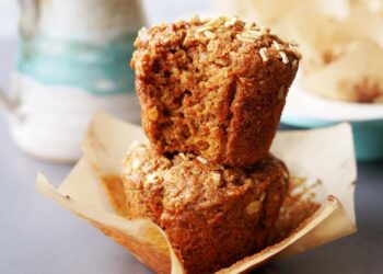 Queques de cenoura e aveia