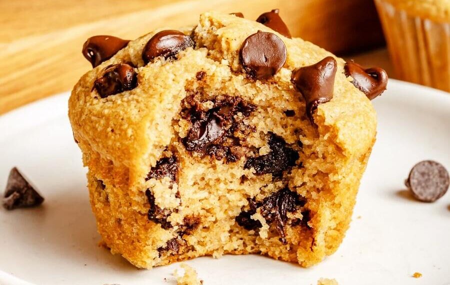 Queques de cenoura com pepitas de chocolate